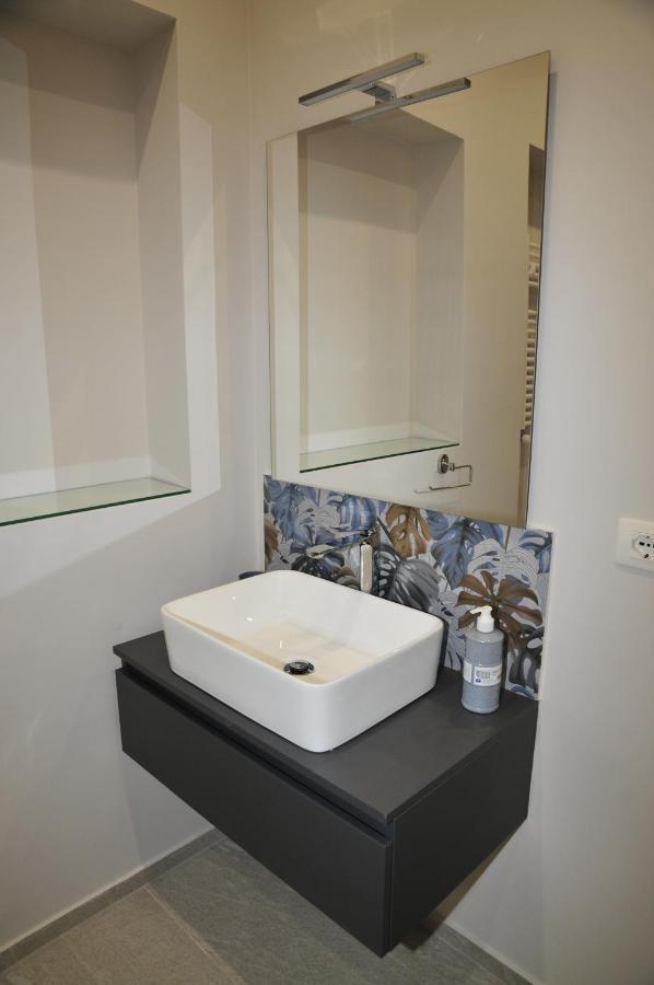 Kamome Rooms Агридженто Екстериор снимка